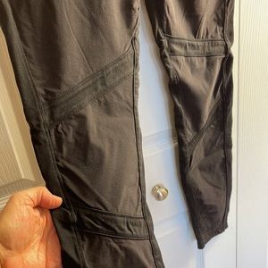 Athleta Hiking Athleisure Wear Black Cool Design Rockstar!